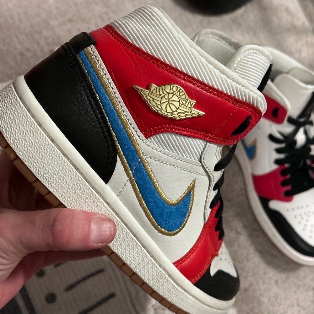 Nike Air Jordan 1 Mid SE Sneakers “Let(Her)Man” DC1426-100 Women Sz 6 - Picture 4 of 10